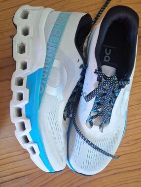 On Running Cloud Monster Women's Athletic Shoes in White & Blue